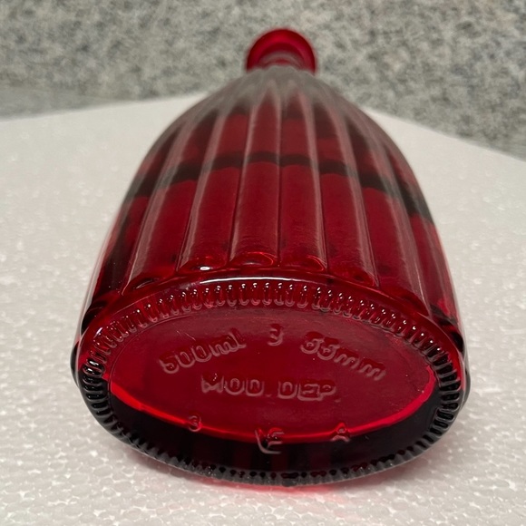 Mod Dep Beautiful Red Ribbed Decanter small round opening & small oval base Jar - Picture 2 of 10